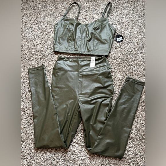NWT AERIE SET - Picture 1 of 2